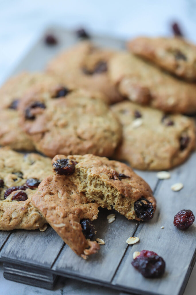 chewy-cranberry-oat-cookies-8